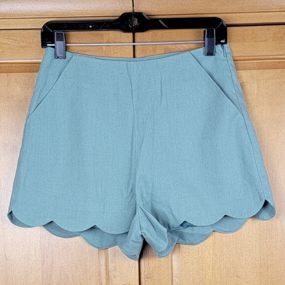 She + Sky Pants - She + Sky Sage Green Linen Blend Tailored Dress Shorts Scalloped Hem - M